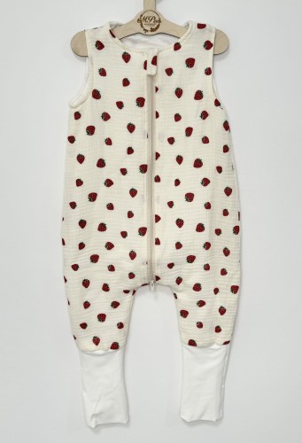 Śpiworek do spania z nogawkami Muślinowy Truskawki