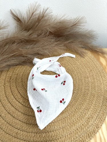 Apaszka muślinowa dla dzieci z miękkiej bawełny – delikatna i oddychająca chustka na szyję dla niemowląt i dzieci Wisienki