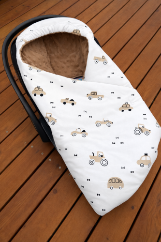 Otulacz do fotelika samochodowego Autka beżowe i beżowe minky