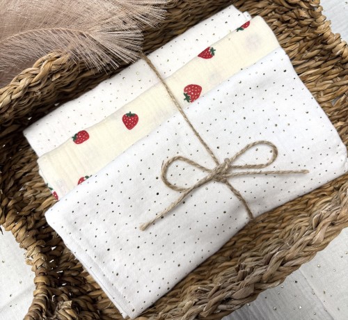 Pieluszki muślinowe Truskawki 3-pak