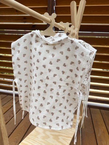 Ponczo kąpielowe z kapturkiem muślinowe Beżowe serduszka