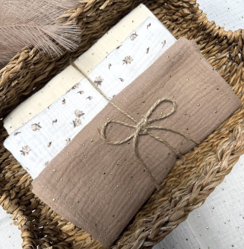 Pieluszki muślinowe Beżowe różyczki tle 3-pak