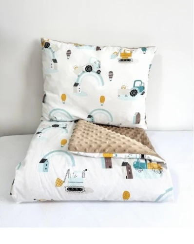 Komplet do przedszkola / żłobka - kocyk / kołderka z poduszką Miętowe koparki i beżowe minky