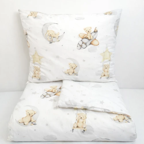 Komplet do przedszkola / żłobka - kocyk / kołderka z poduszką Zabawa z misiami i zajączkami