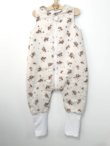 Śpiworek do spania z nogawkami Beżowe kwiatki na beżowym tle